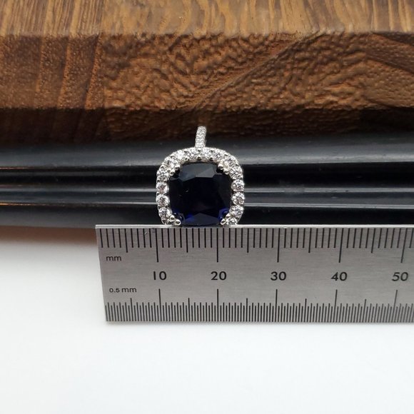 Size 7 925 Sterling Silver Beautiful Blue And Clear Cubic Zirconia Halo Ring - Picture 8 of 9